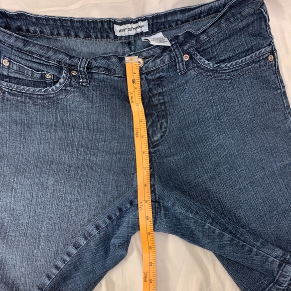 Hot Bottoms Jean Shorts with Stretch Size: 16 - Picture 7 of 7